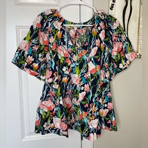 Crown & Ivy Medium Floral Boho Babydoll Top Flowy Cottagecore Blouse